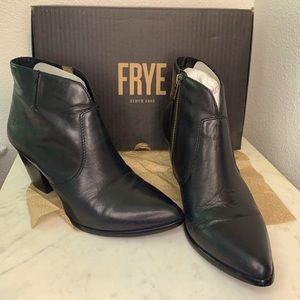 Frye black western boots, size 7.5